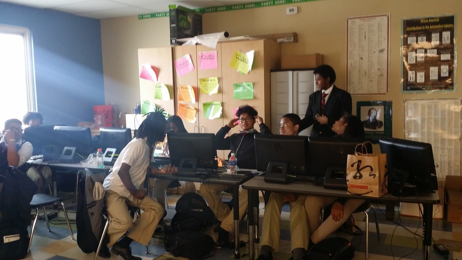 D-Code - Teaching Detroit students how to code